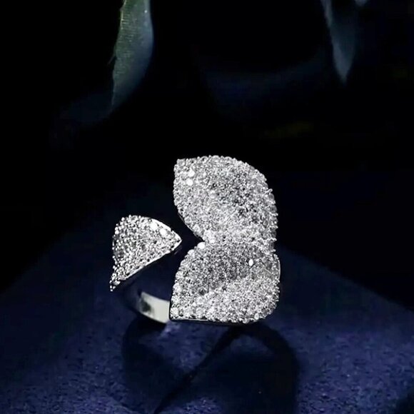 NWT 14K White Gold Plated CZ 3 Leave Statement Cocktail Ring Open Adjustable - Picture 7 of 10